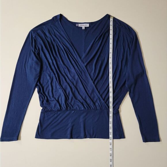 Jennifer Lopez Blue Surplice Crossover Front V-neckline Blouse - Picture 4 of 13